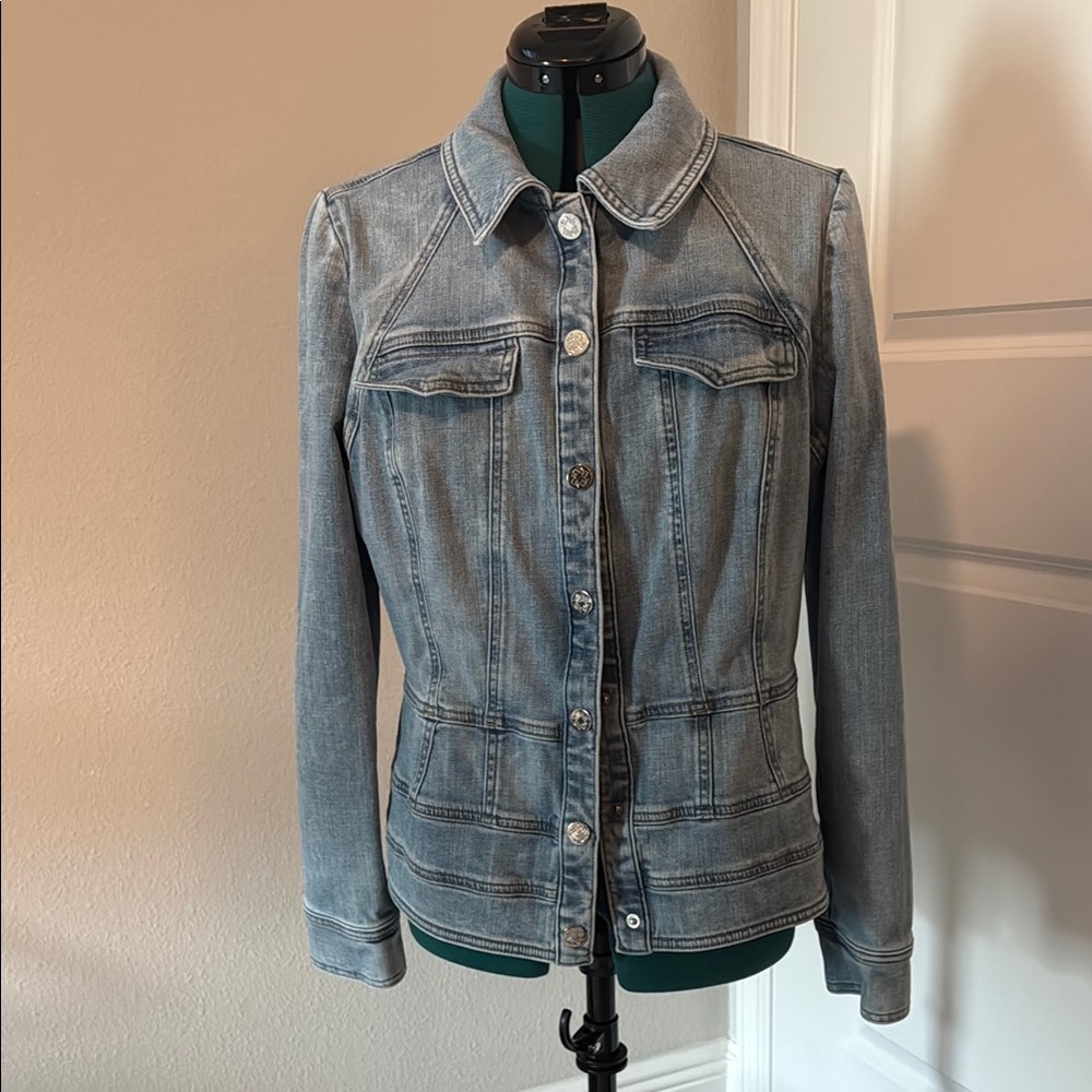 White House Black Market Blue Jean Jacket Fitted Waist-Length